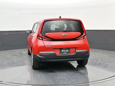 Used 2021 Kia Soul LX image 5