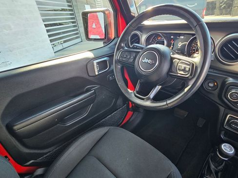 Used 2021 Jeep Wrangler Willys image 9