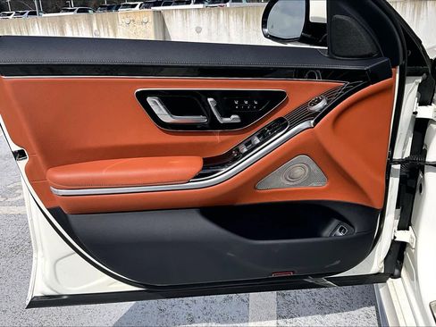 Used 2022 Mercedes-Benz S 500 4MATIC image 23