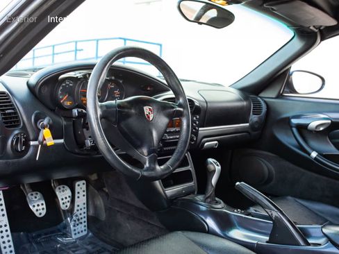 Used 2004 Porsche Boxster RWD image 7