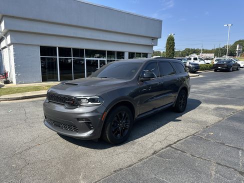 Used 2023 Dodge Durango GT image 5