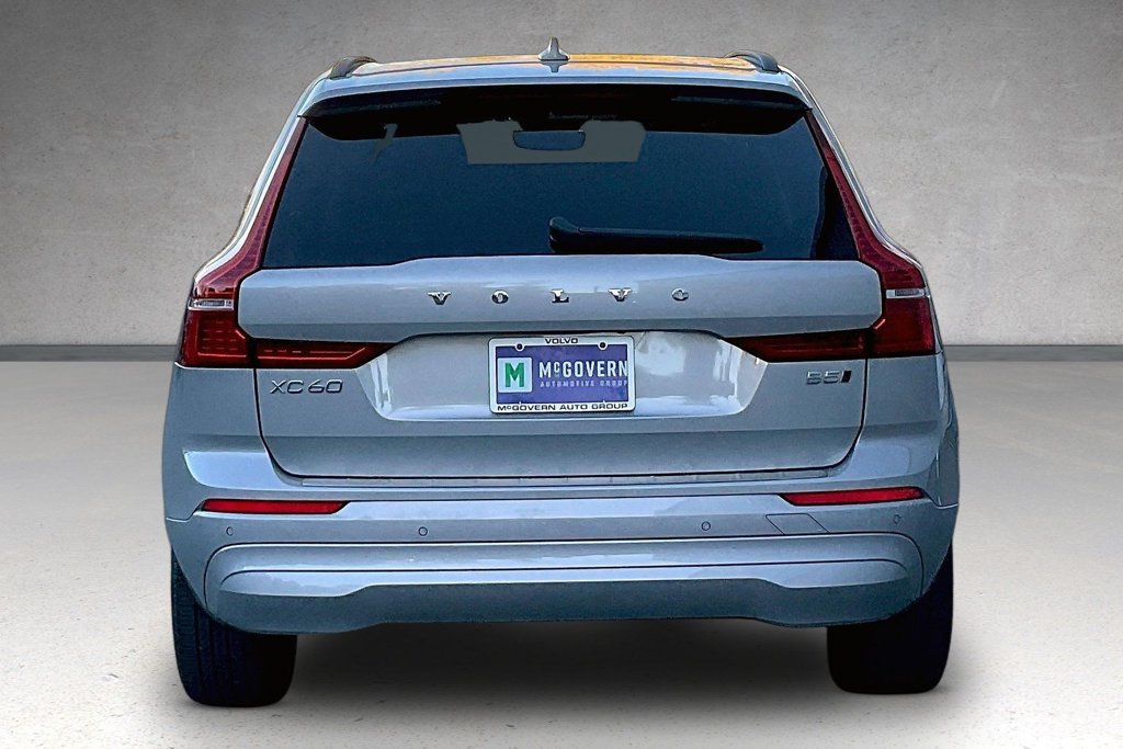 Certified 2023 Volvo XC60 B5 Core AWD/4WD image 6