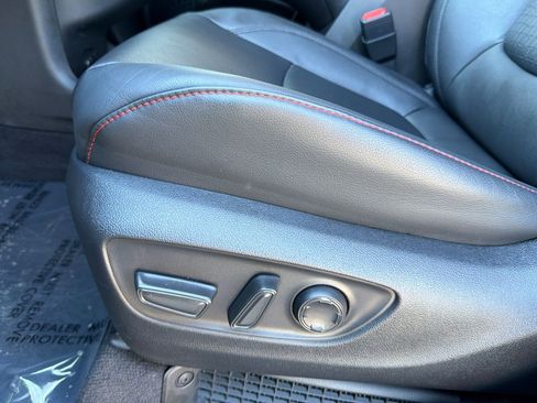 Used 2025 Toyota Sienna XSE w/ XSE Plus Package image 13