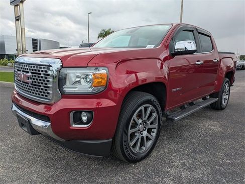 Used 2019 GMC Canyon Denali image 8