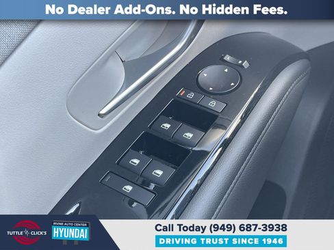 Certified 2025 Hyundai Tucson Limited AWD/4WD image 31