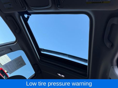 Used 2022 Subaru Forester Premium w/ Popular Package #3 image 39