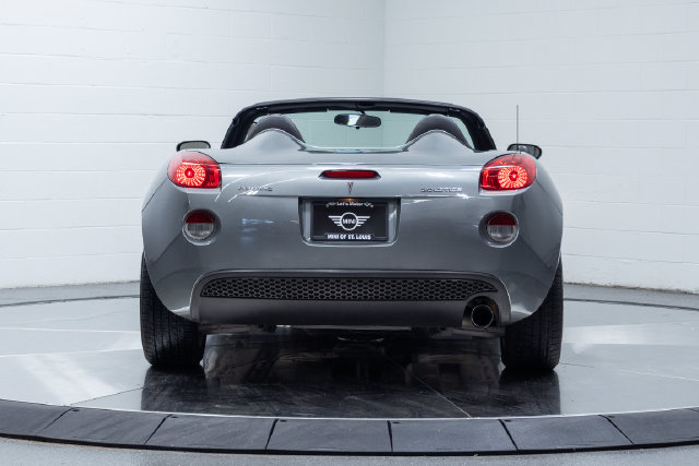 Used 2006 Pontiac Solstice Convertible w/ Premium Package RWD image 7