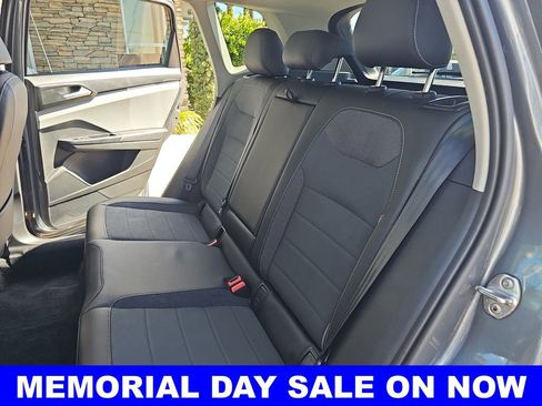 Used 2023 Volkswagen Taos SE FWD image 19