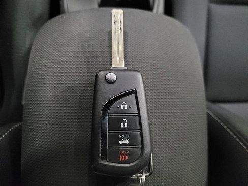 Used 2023 Toyota Corolla LE w/ Carpet Mat Package (TMS) FWD image 32