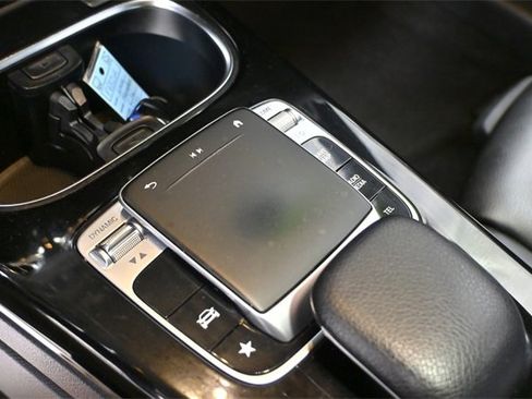 Used 2020 Mercedes-Benz CLA 250 4MATIC image 28