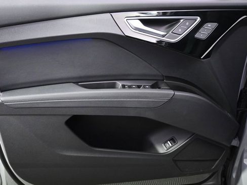 Used 2022 Audi Q4 e-tron Prestige image 22