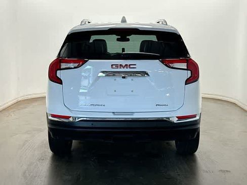 Used 2024 GMC Terrain SLT w/ LPO, Floor Liner Package AWD/4WD image 4
