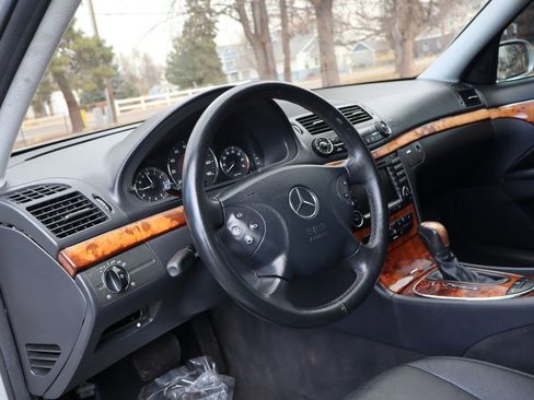 Used 2005 Mercedes-Benz E 500 4MATIC image 15