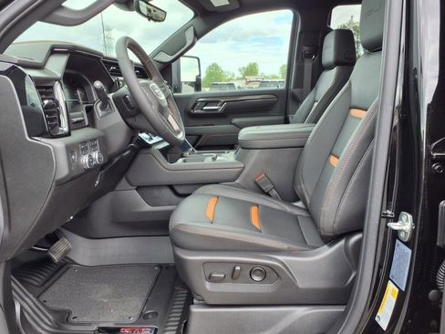 New 2025 GMC Sierra 2500 AT4 w/ AT4 Premium Plus Package image 13