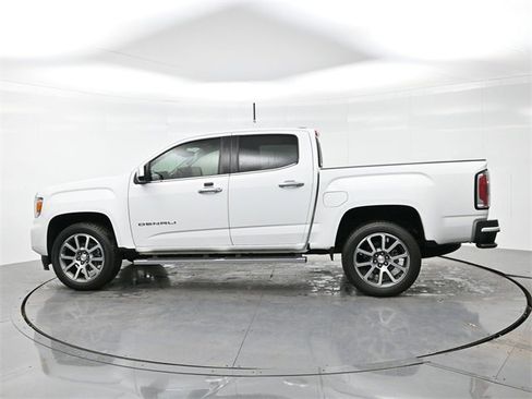 Used 2021 GMC Canyon Denali image 4
