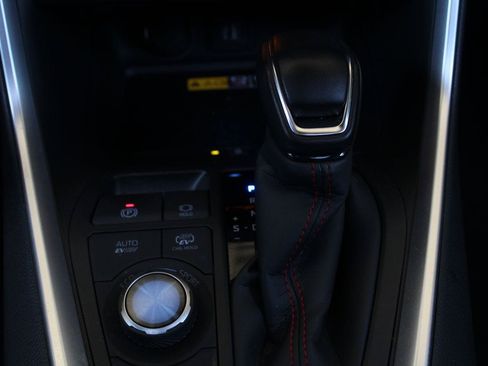 Used 2025 Toyota RAV4 XSE AWD/4WD image 31
