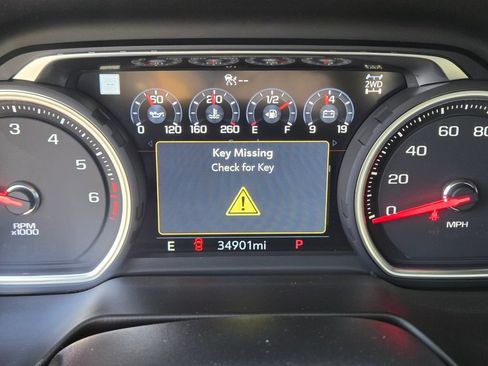 Used 2021 Chevrolet Tahoe Premier w/ Premium Package AWD/4WD image 23