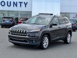 Used 2017 Jeep Cherokee Limited image 2
