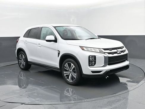 Used 2024 Mitsubishi Outlander Sport AWD image 3
