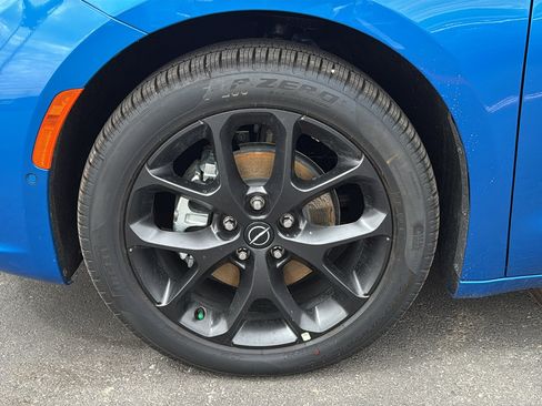 New 2026 Chrysler Pacifica Limited image 28