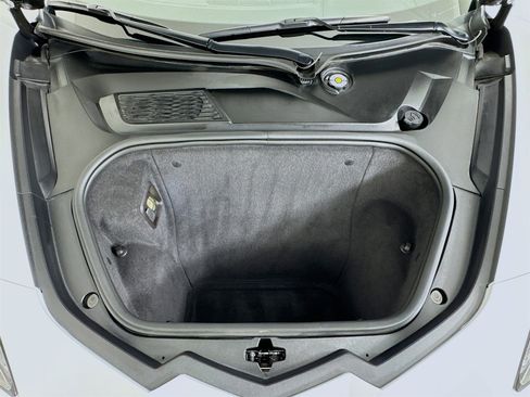 Used 2023 Chevrolet Corvette Stingray w/ Z51 Performance Package image 24