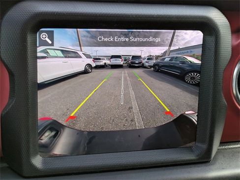 Used 2023 Jeep Gladiator Rubicon w/ Cold Weather Group image 19