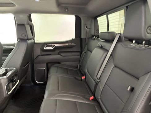 Used 2024 Chevrolet Silverado 1500 LTZ w/ LTZ Premium Package image 18