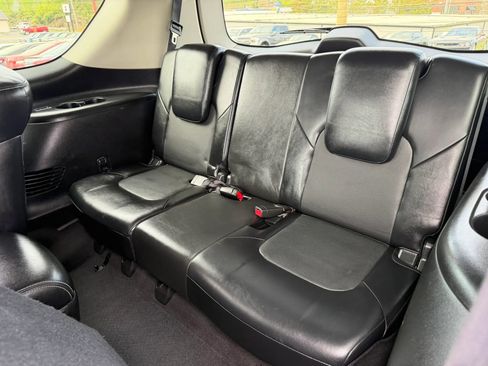 Used 2016 INFINITI QX80 4WD w/ Deluxe Technology Package image 12