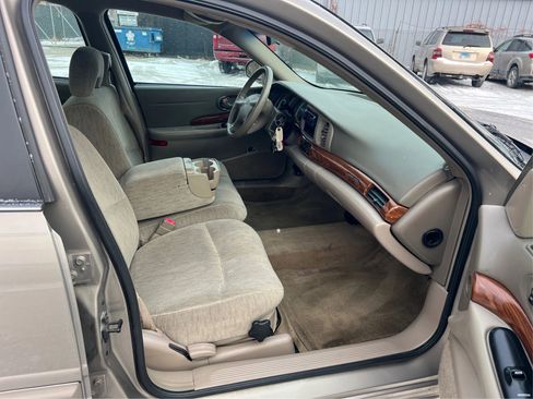 Used 2002 Buick Le Sabre Custom image 23