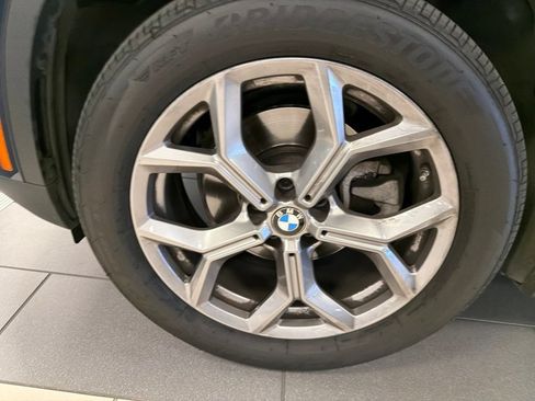 Used 2024 BMW X3 sDrive30i w/ Premium Package RWD image 9