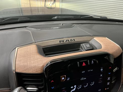 Used 2020 RAM 2500 Limited w/ Cold Weather Group image 25