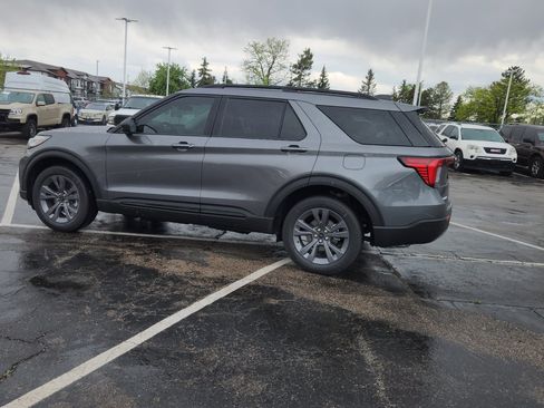 New 2026 Ford Explorer Active AWD/4WD image 8
