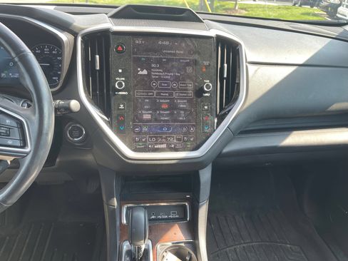 Used 2023 Subaru Ascent Touring AWD/4WD image 12