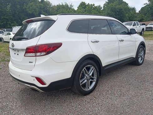 Used 2017 Hyundai Santa Fe FWD image 5