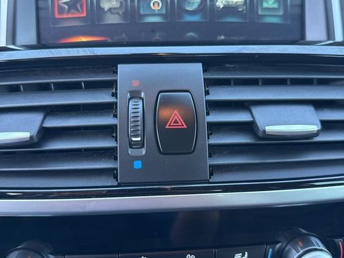 Used 2017 BMW X3 xDrive28i image 29