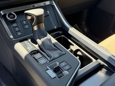 Used 2024 Lexus GX 550 AWD/4WD image 29