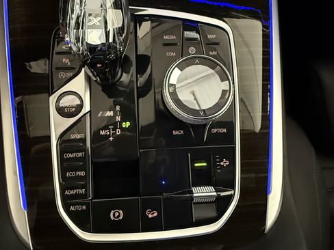 Used 2020 BMW X7 M50i w/ Executive Package AWD/4WD image 16