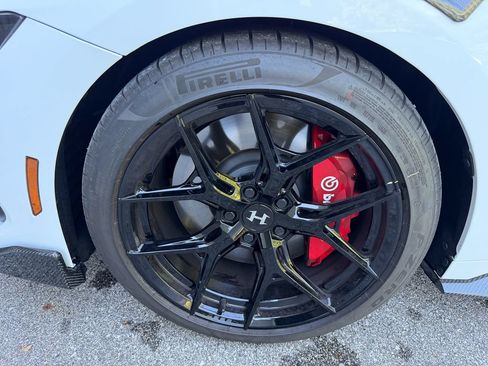 Used 2025 Ford Mustang GT Premium w/ GT Performance Package RWD image 41