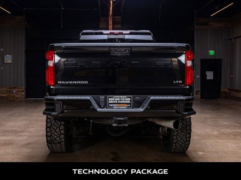 Used 2021 Chevrolet Silverado 2500 LTZ w/ Carhartt Edition image 8