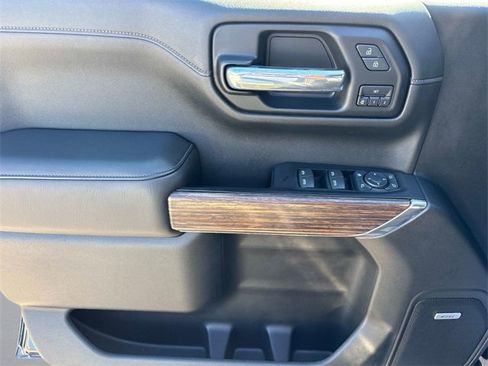 Used 2019 Chevrolet Silverado 1500 High Country image 24