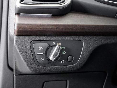 Certified 2025 Audi Q5 2.0T Premium Plus w/ Premium Plus Package image 10