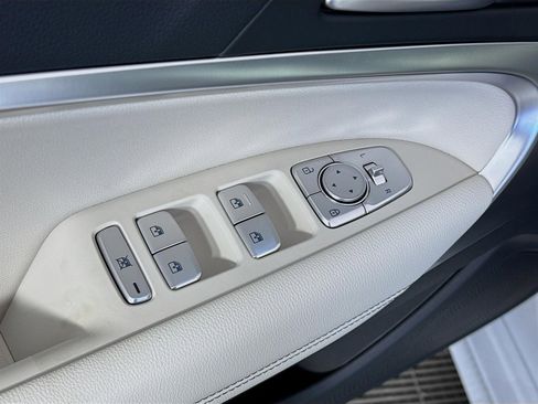 New 2025 Genesis G70 2.5T image 19