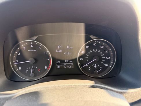 Used 2017 Hyundai Elantra SE FWD image 12