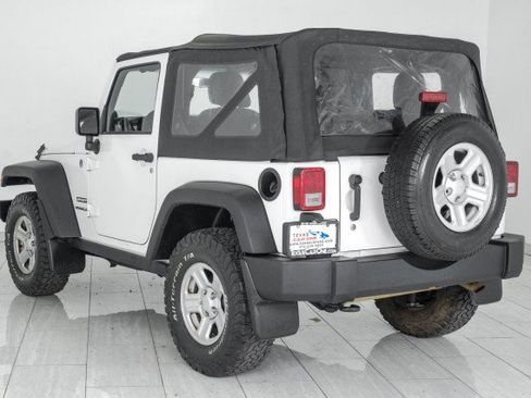 Used 2013 Jeep Wrangler Sport AWD/4WD image 8
