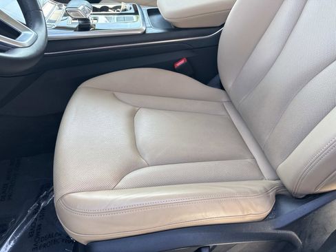 Used 2023 Audi Q8 Premium Plus image 22