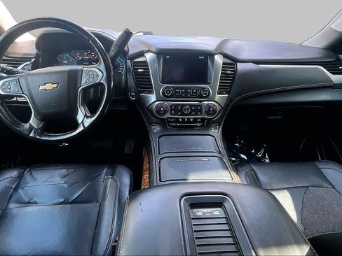 Used 2018 Chevrolet Suburban Premier AWD/4WD image 15