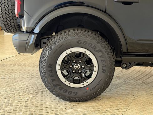 New 2026 Ford Bronco Badlands w/ Sasquatch Package AWD/4WD image 12