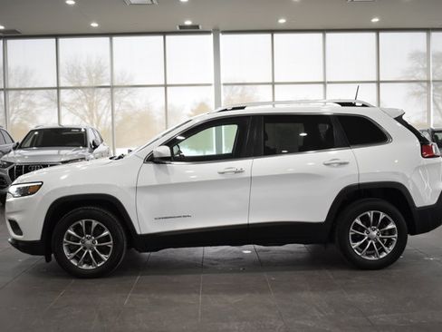 Used 2019 Jeep Cherokee Latitude Plus w/ Cold Weather Group image 7