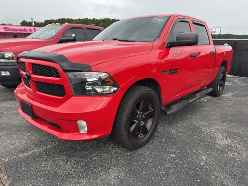 Used 2018 RAM 1500 Express w/ Express Value Package RWD image 1