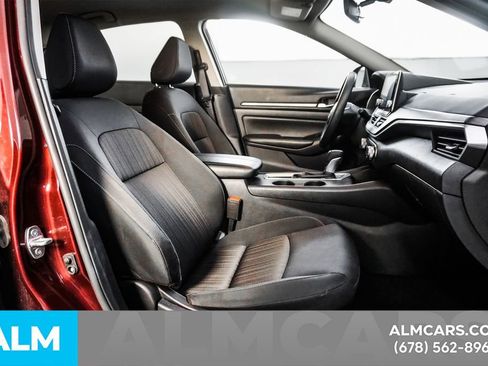 Used 2025 Nissan Altima 2.5 SV image 19